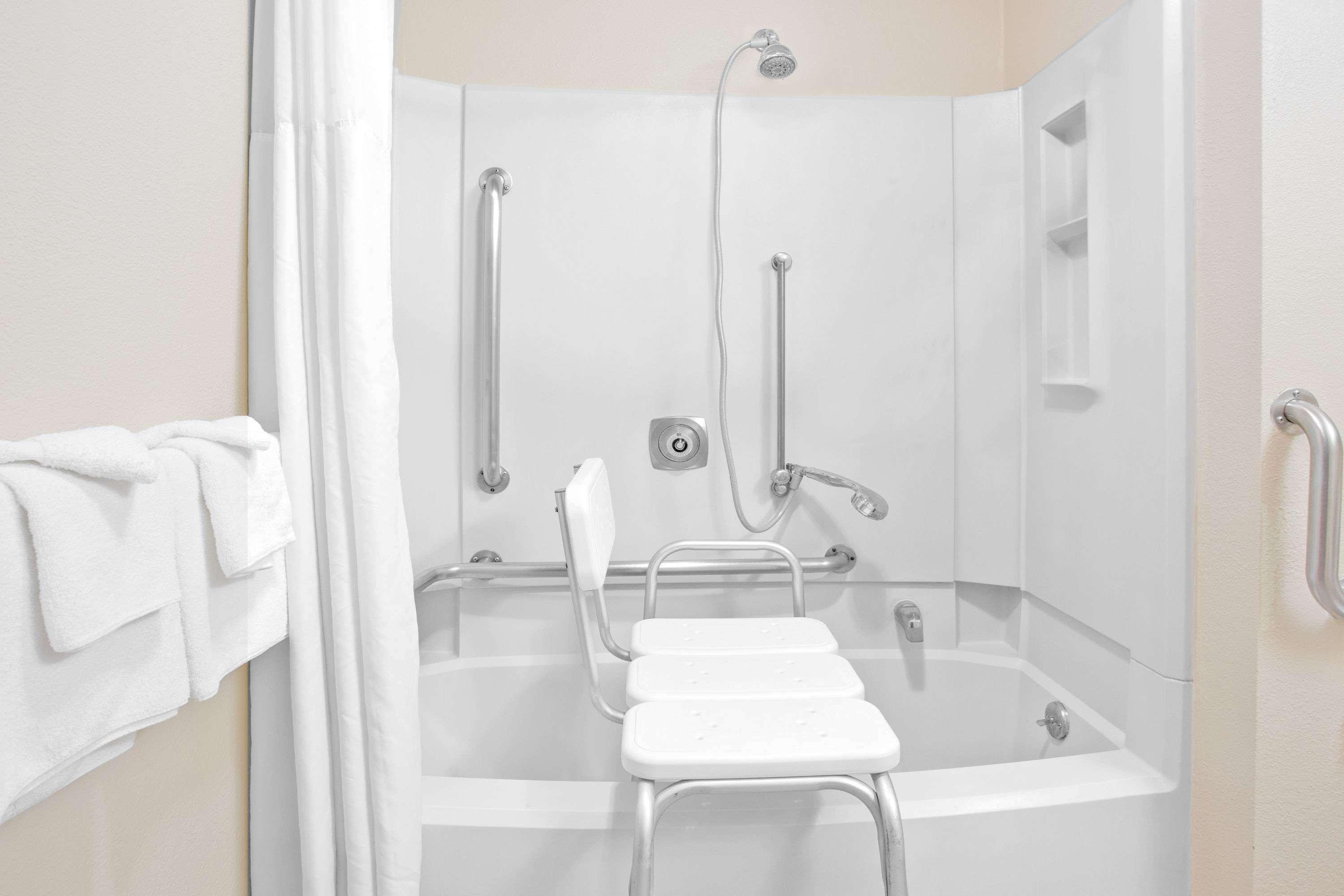 Hotel Super 8 By Wyndham Havre Esterno foto