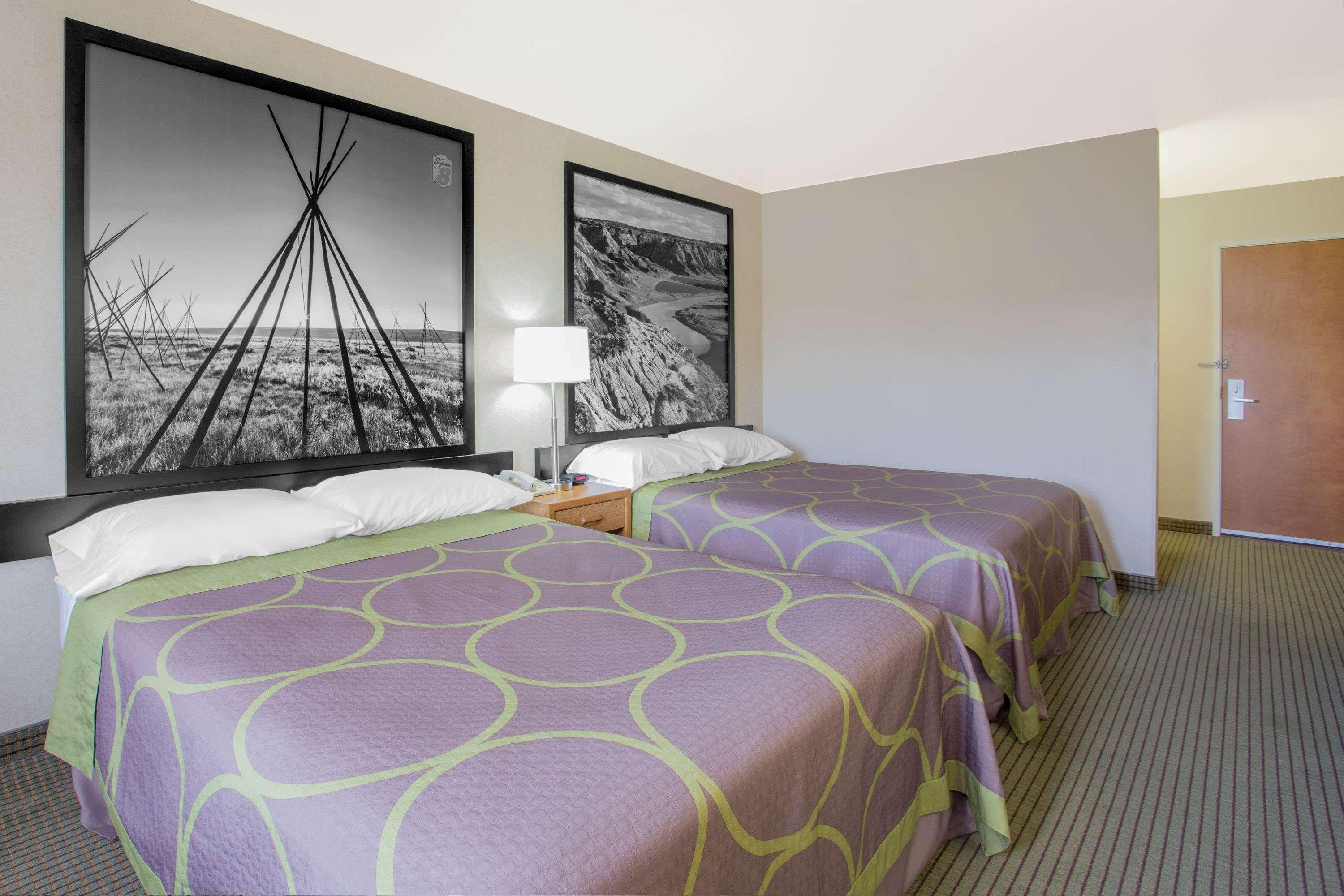 Hotel Super 8 By Wyndham Havre Esterno foto
